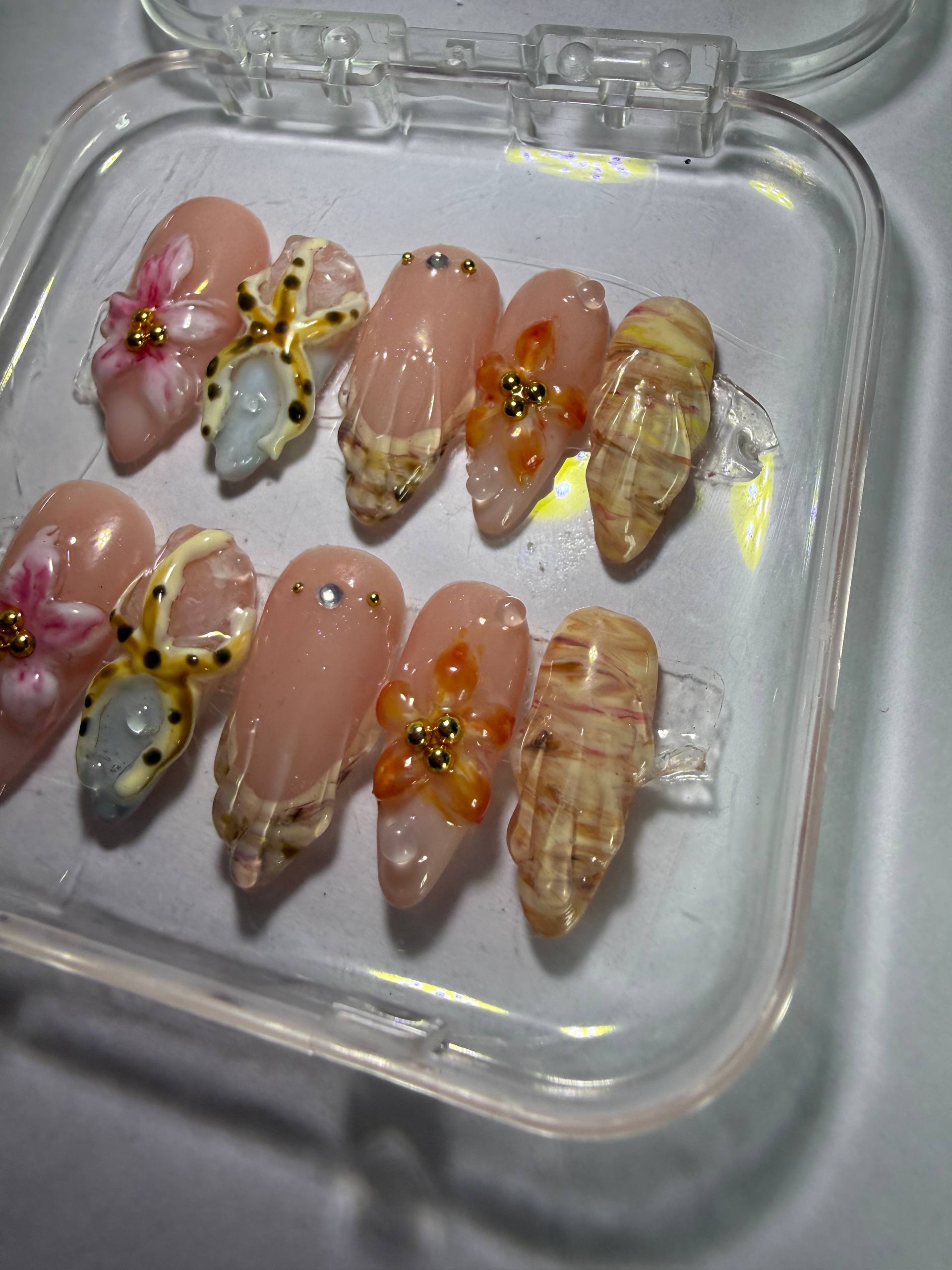 Salty but Cute-Press-On Nail Set
